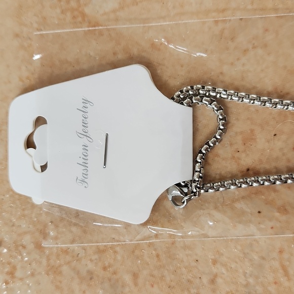 Silver Skull Pendant Necklace - Picture 3 of 4